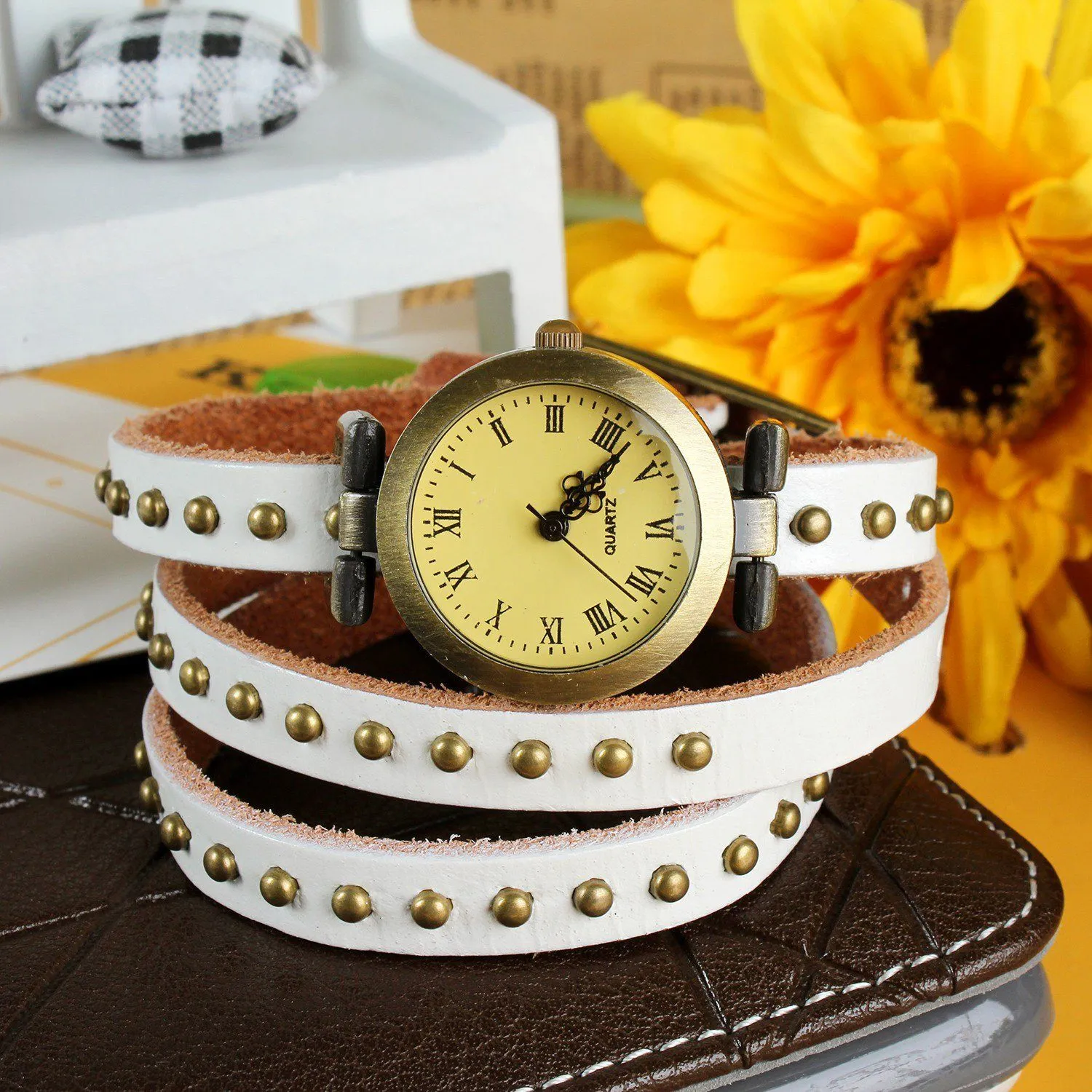 Fashionable River Leather Belt Retro Watch