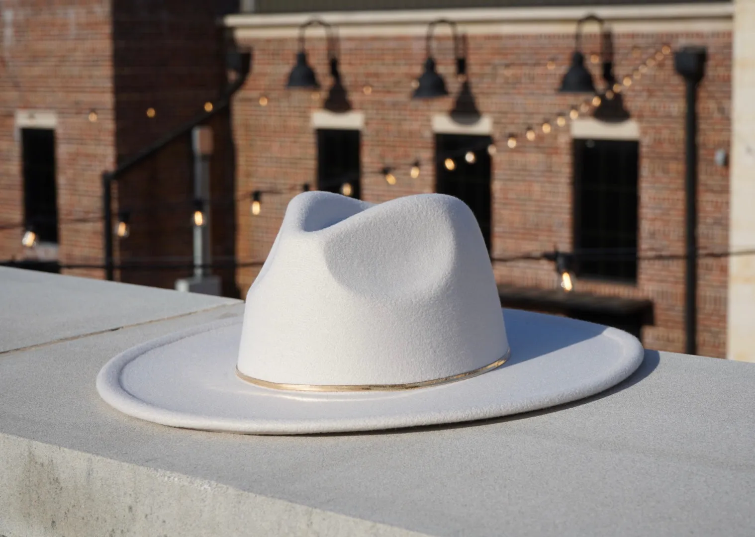 Hendrix Wide Brim Fedora - Off White